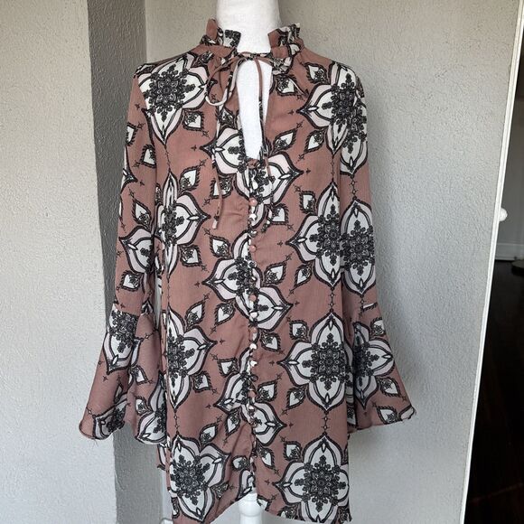 Boutique En Crème Long Sleeved Paisley Dress With Flare Sleeves - Size Medium - Picture 5 of 14